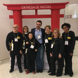 Dr. Mauricio Mendonça com equipe de apoio